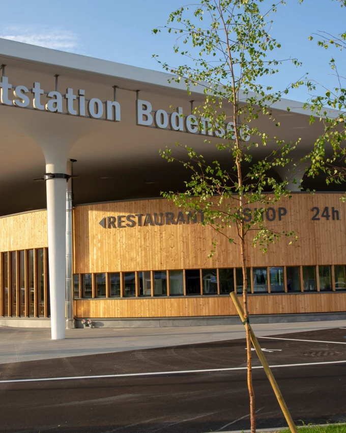 Die neue Raststation Bodensee Hörbranz hat am 3. Juli 2018 offiziell ihren Betrieb aufgenommen.